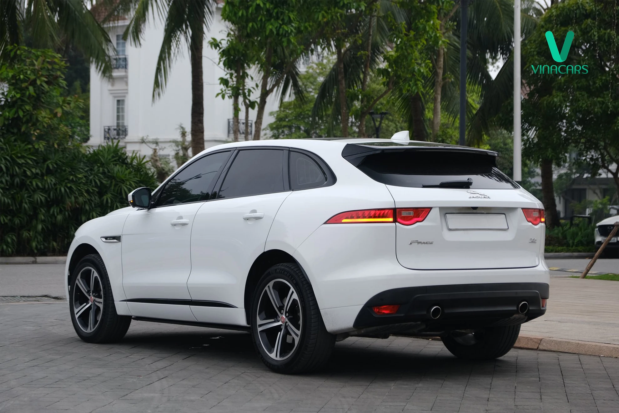 Jaguar F-Pace R-Sport 2016