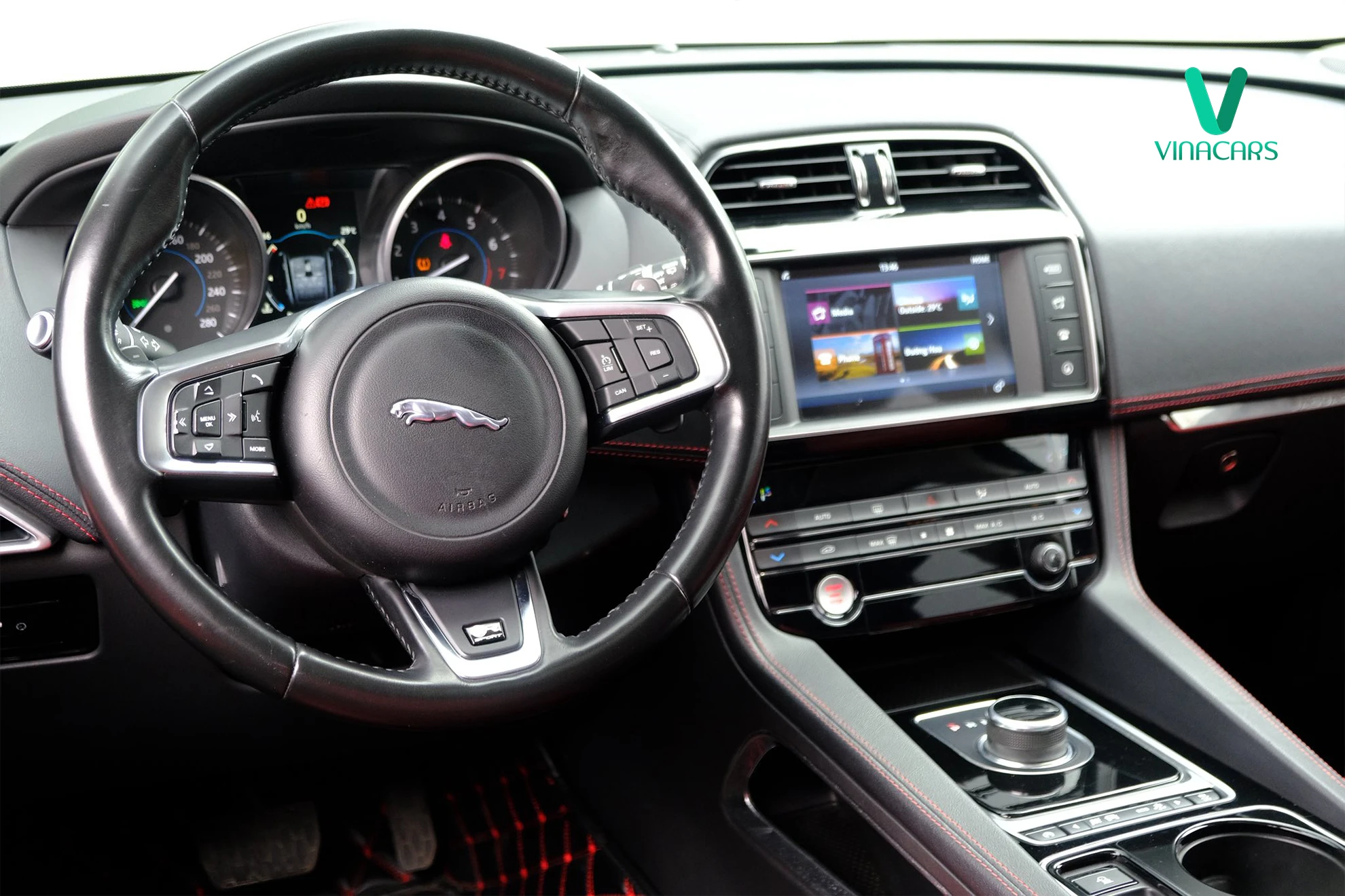 Jaguar F-Pace R-Sport 2016