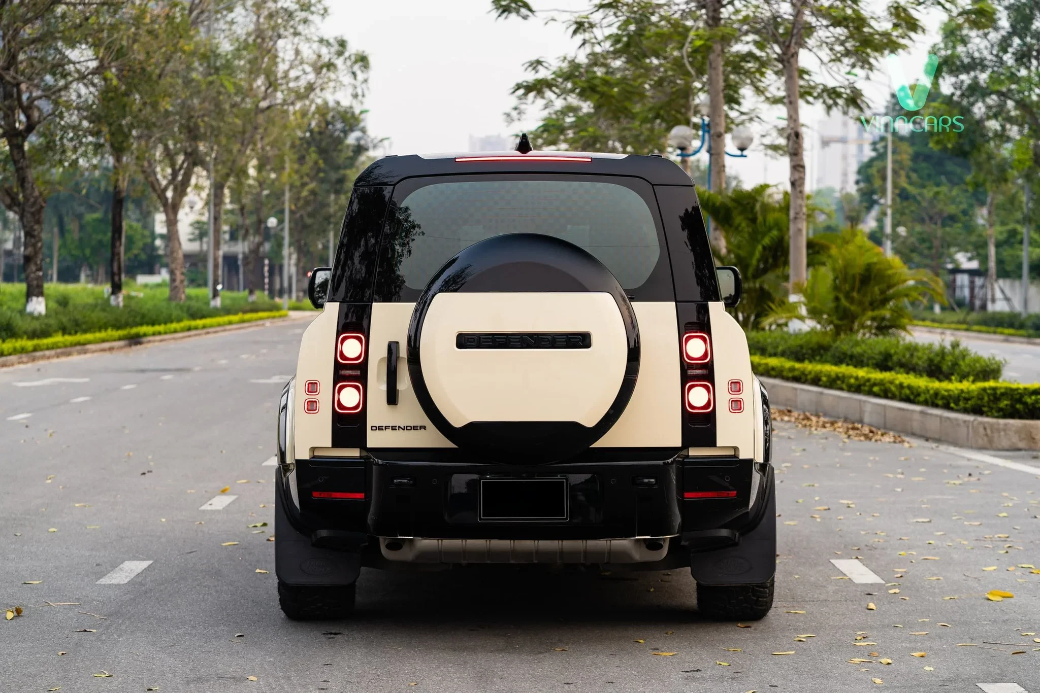 Land Rover Defender X 130 Dynamic S LWB LE 2024