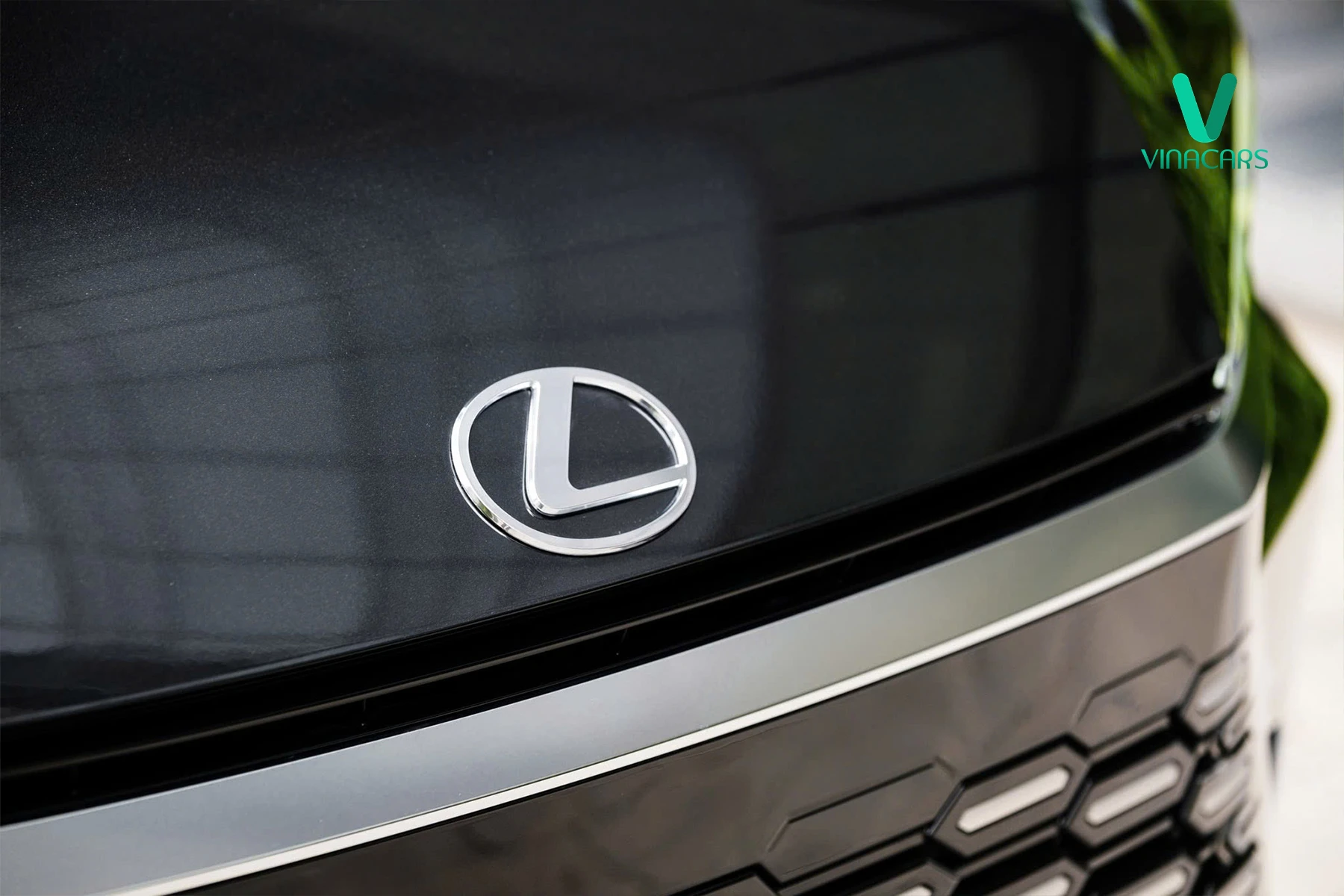 Lexus LM500H 2025