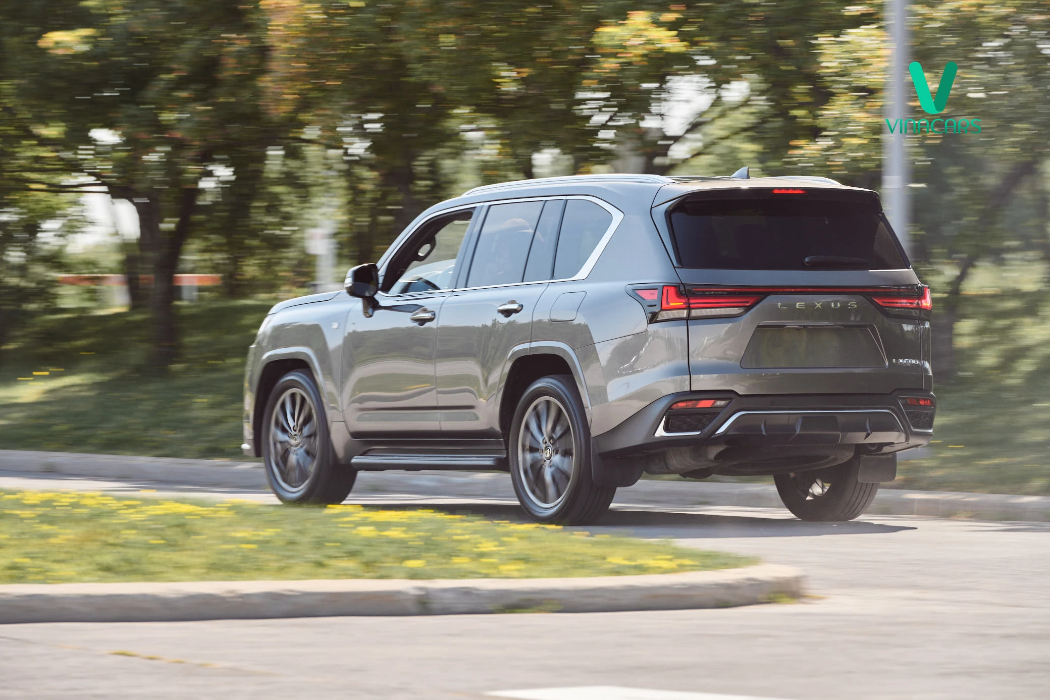 Lexus LX600 F-Sport 2025