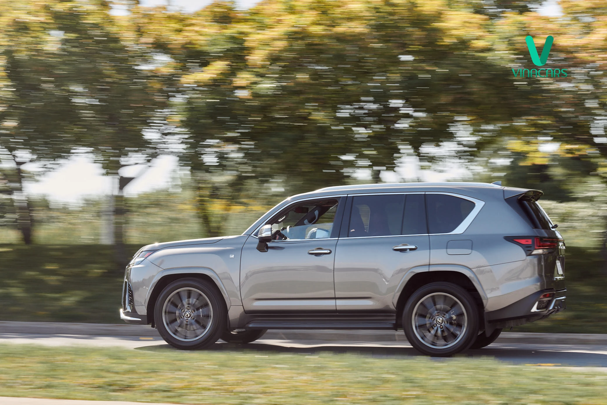 Lexus LX600 F-Sport 2025