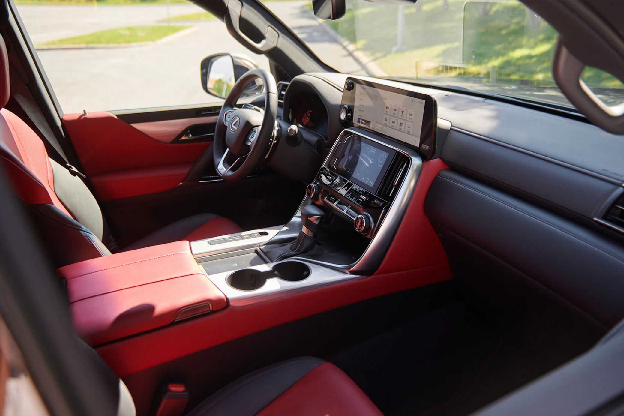 Lexus LX600 F-Sport 2025