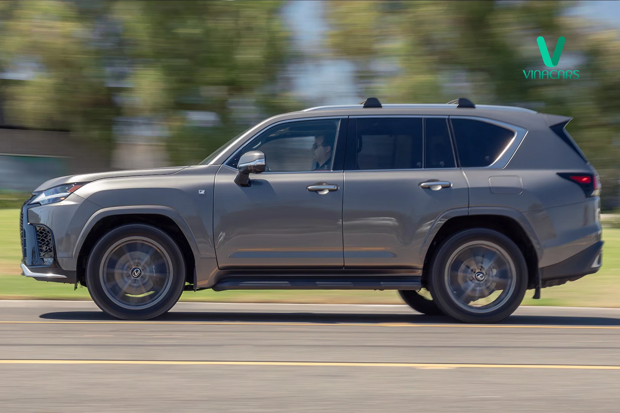 Lexus LX600 F-Sport 2025