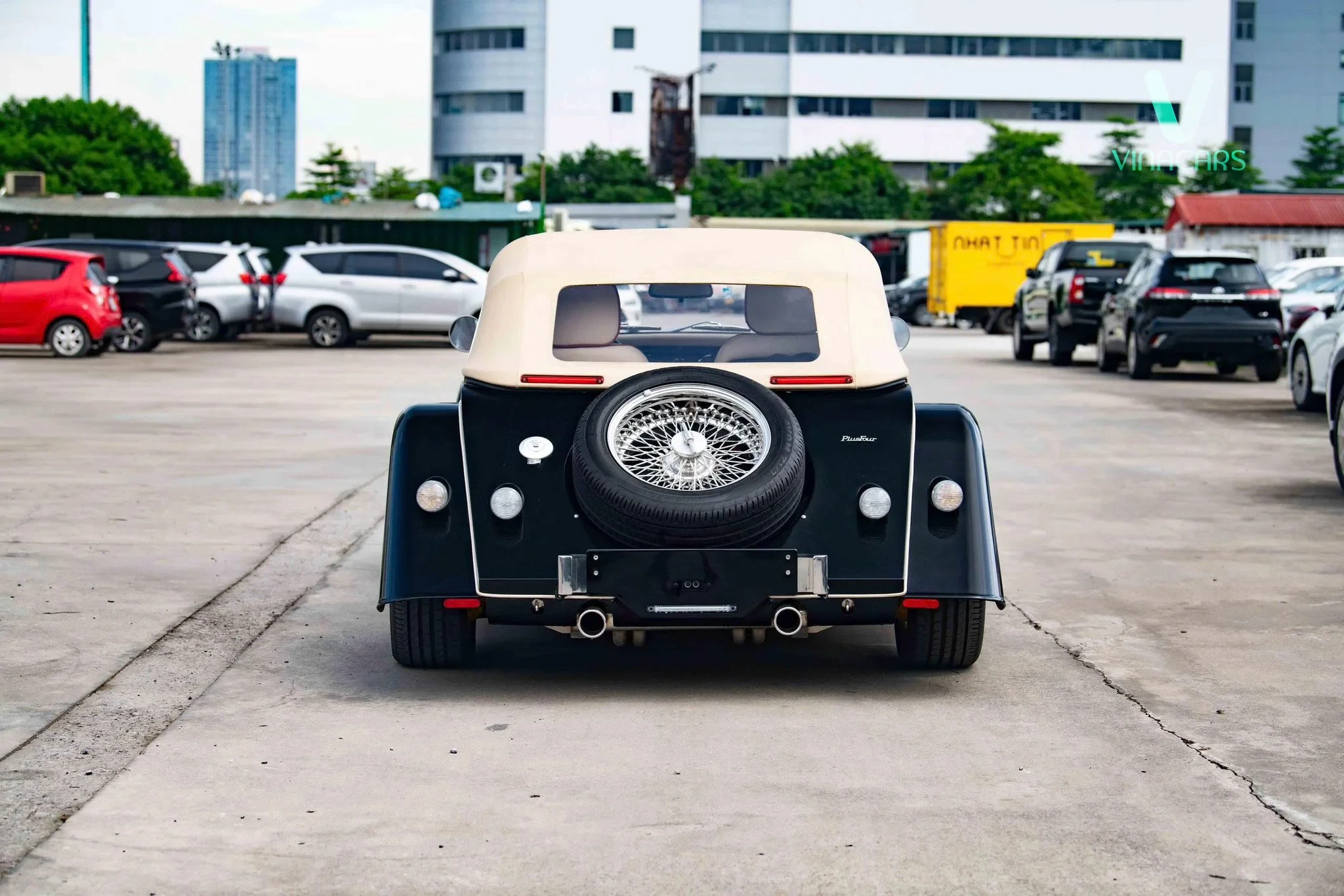 Morgan Plus Four 2022