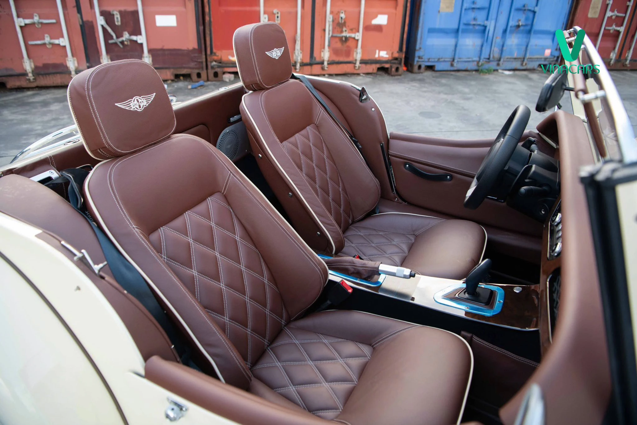 Morgan Plus Six AT 2025