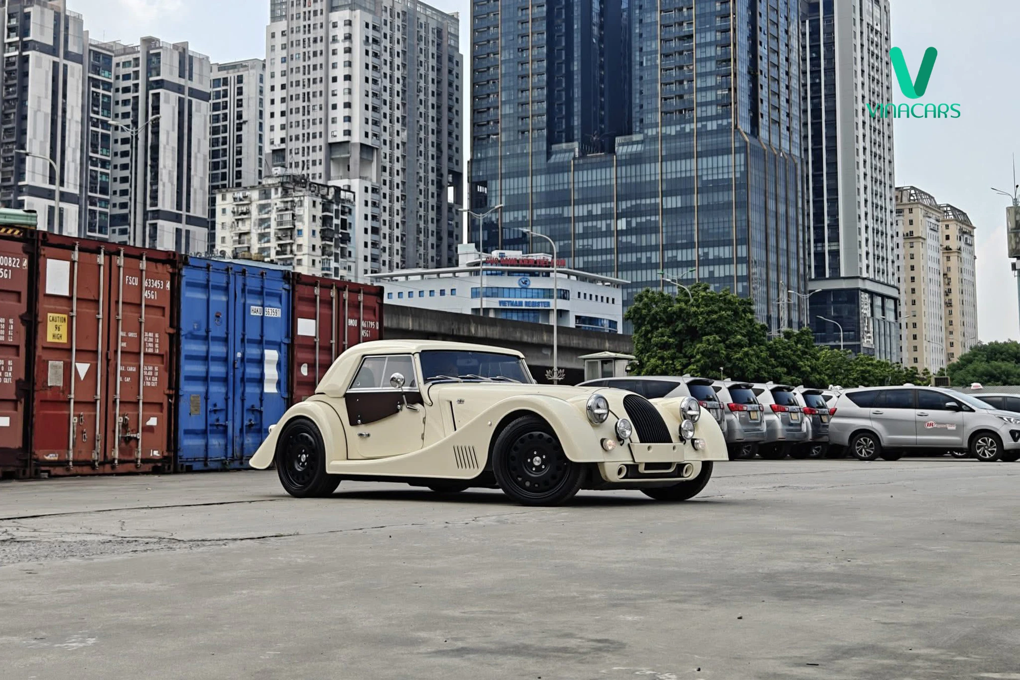 Morgan Plus Six AT 2025