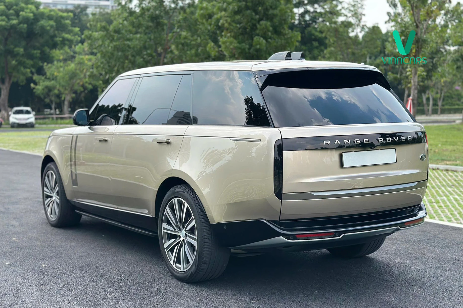 Range Rover SE LWB P400 Model 2025