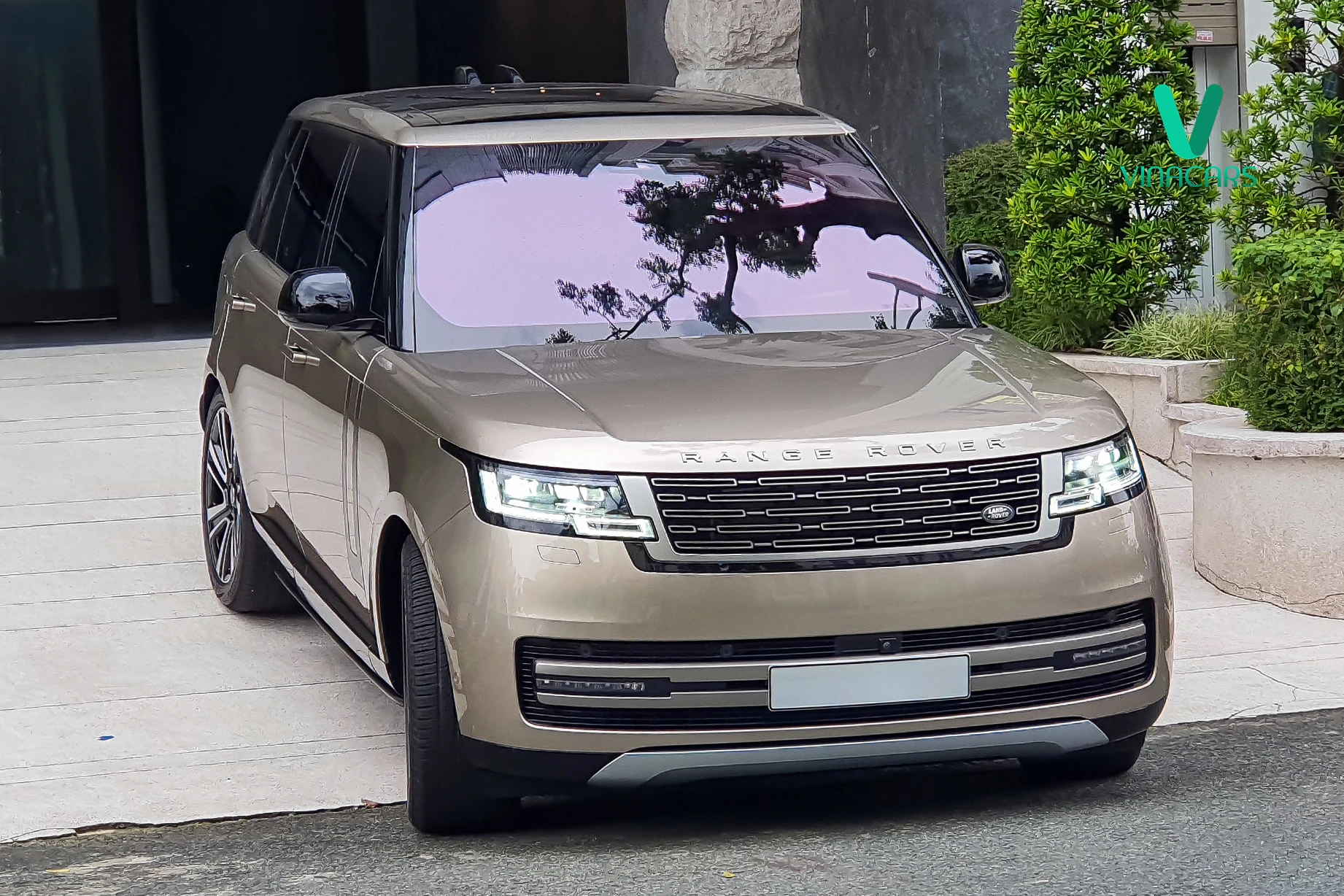 Range Rover SE LWB P400 Model 2025