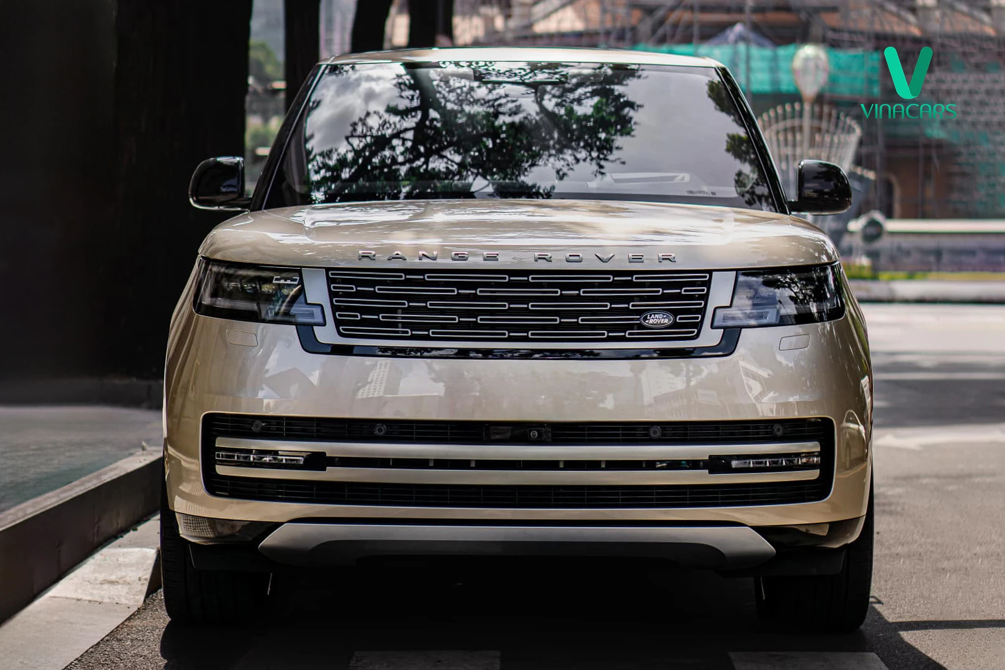 Range Rover SE LWB P530 2025