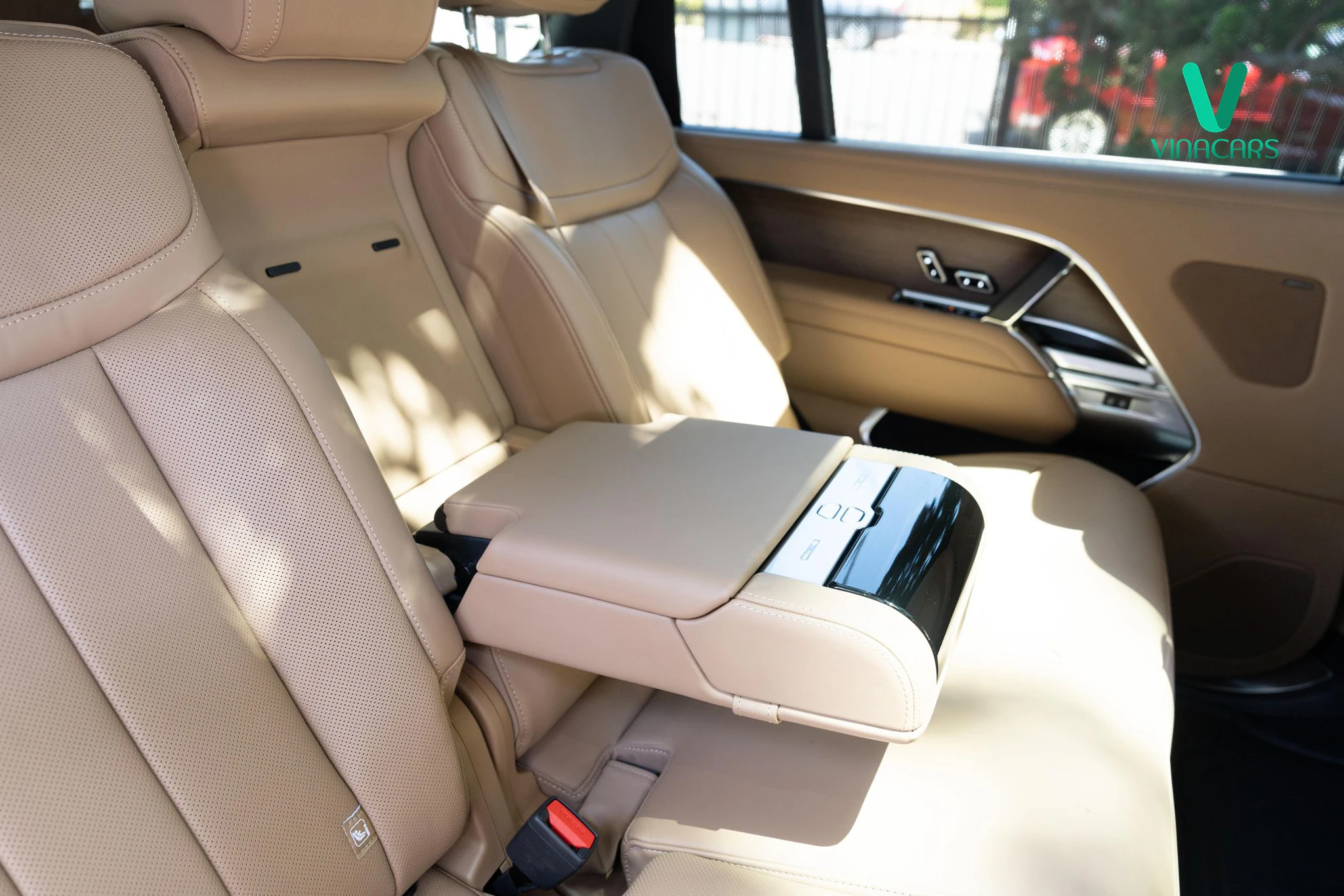 Range Rover SE LWB P530 2025