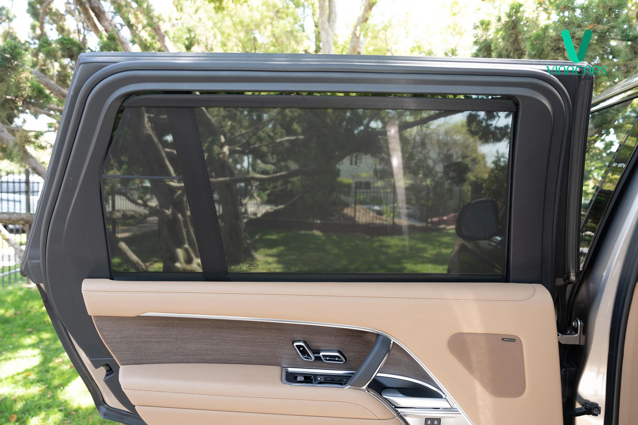 Range Rover SE LWB P530 2025