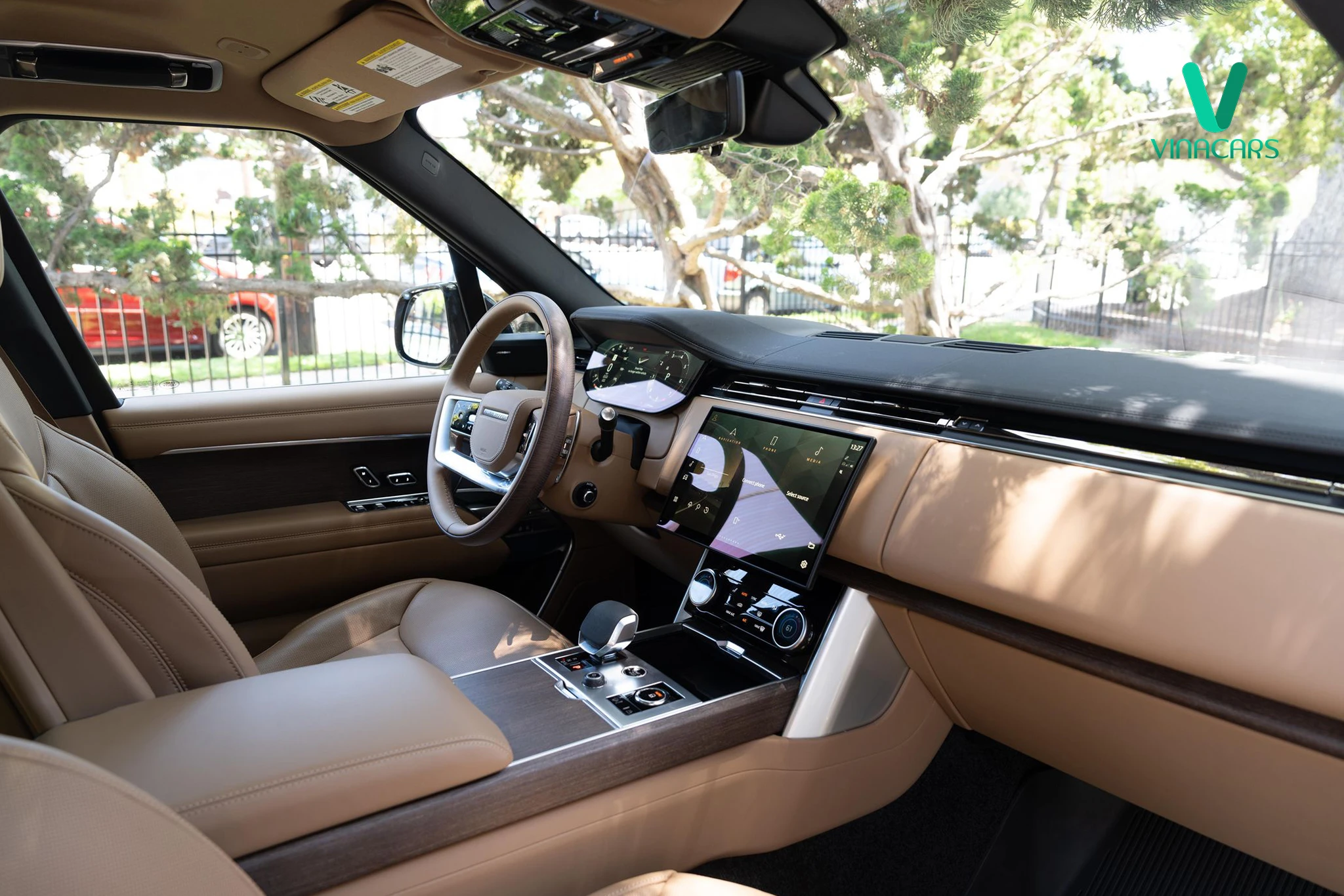 Range Rover SE LWB P530 2025