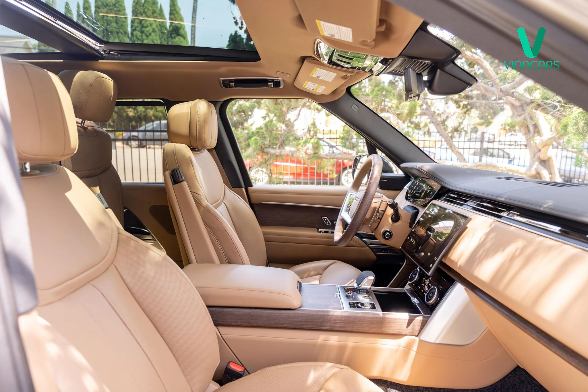 Range Rover SE LWB P530 2025