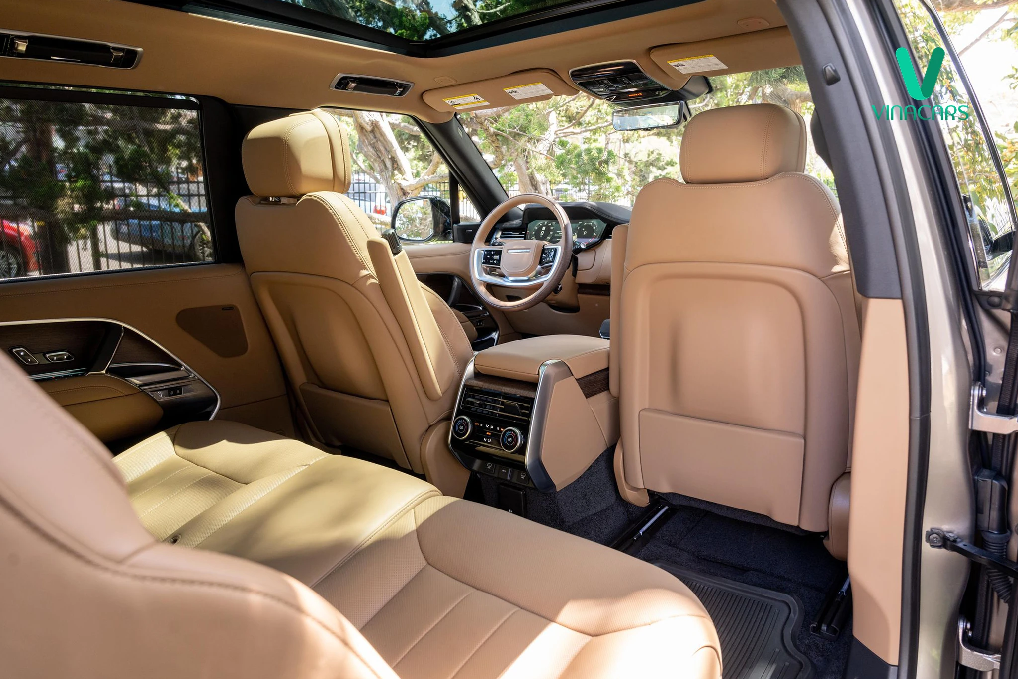 Range Rover SE LWB P530 2025