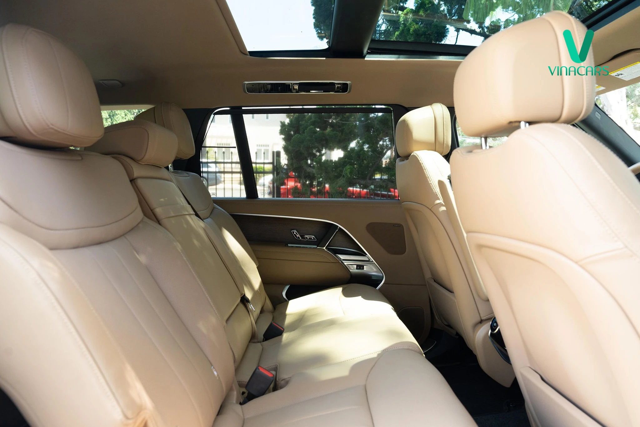 Range Rover SE LWB P530 2025