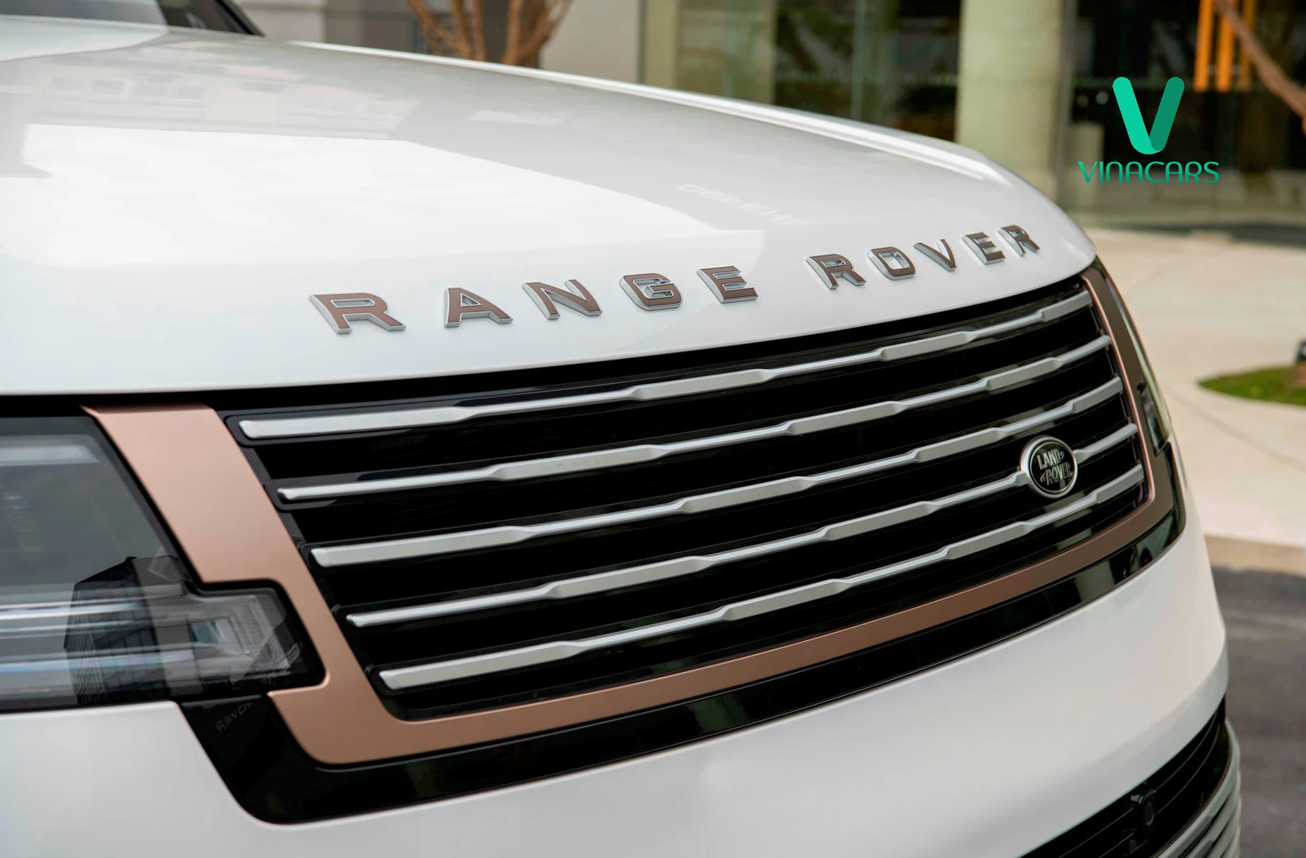 Range Rover SV LWB P615 2025