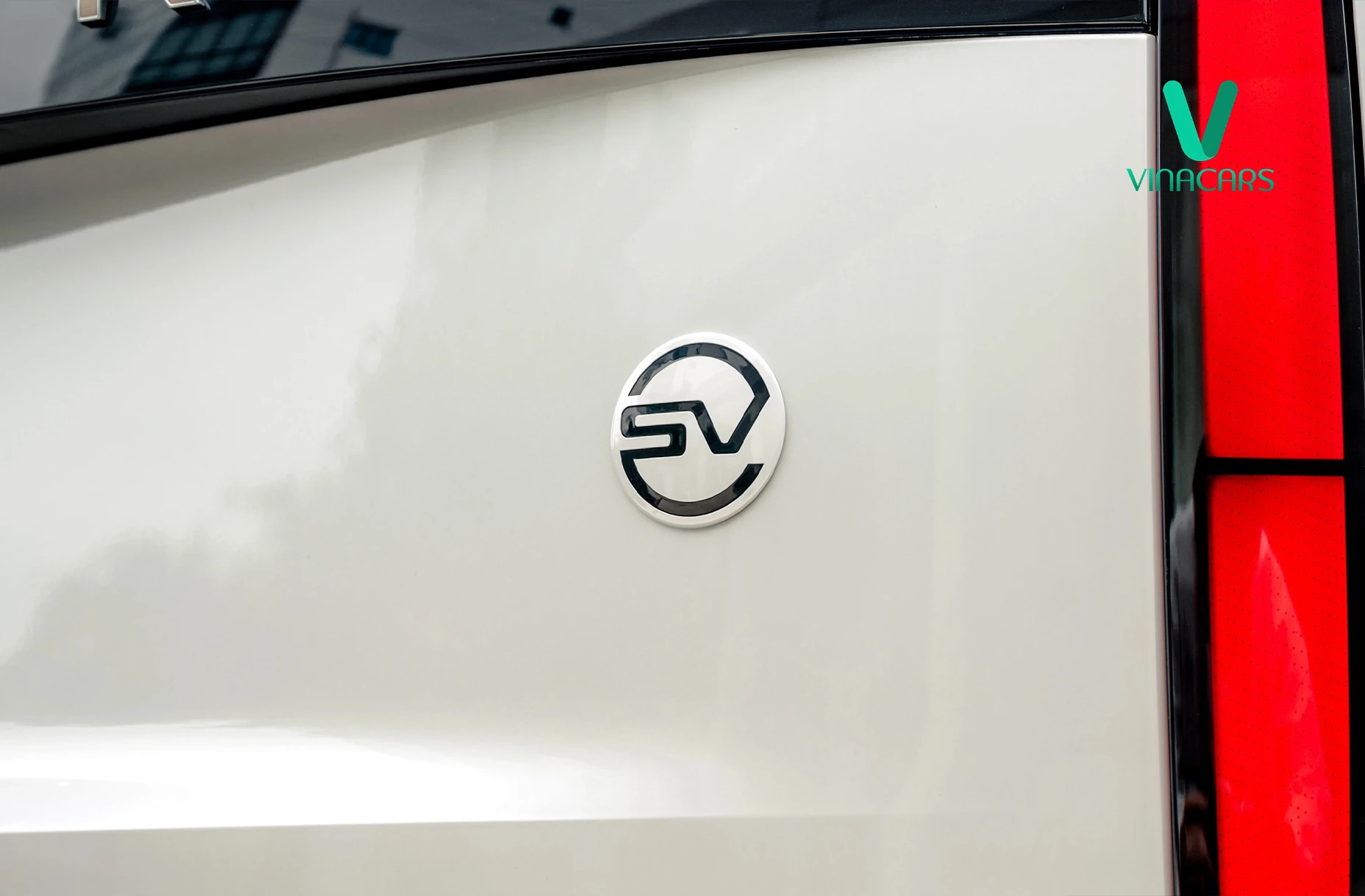 Range Rover SV LWB P615 2025