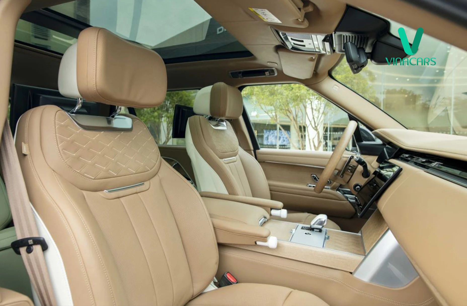 Range Rover SV LWB P615 2025