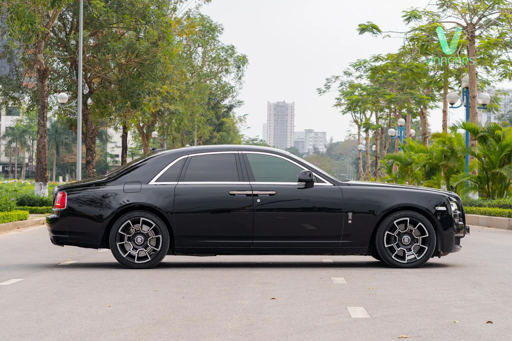 Rolls-Royce Ghost Black Badge Series II 2016