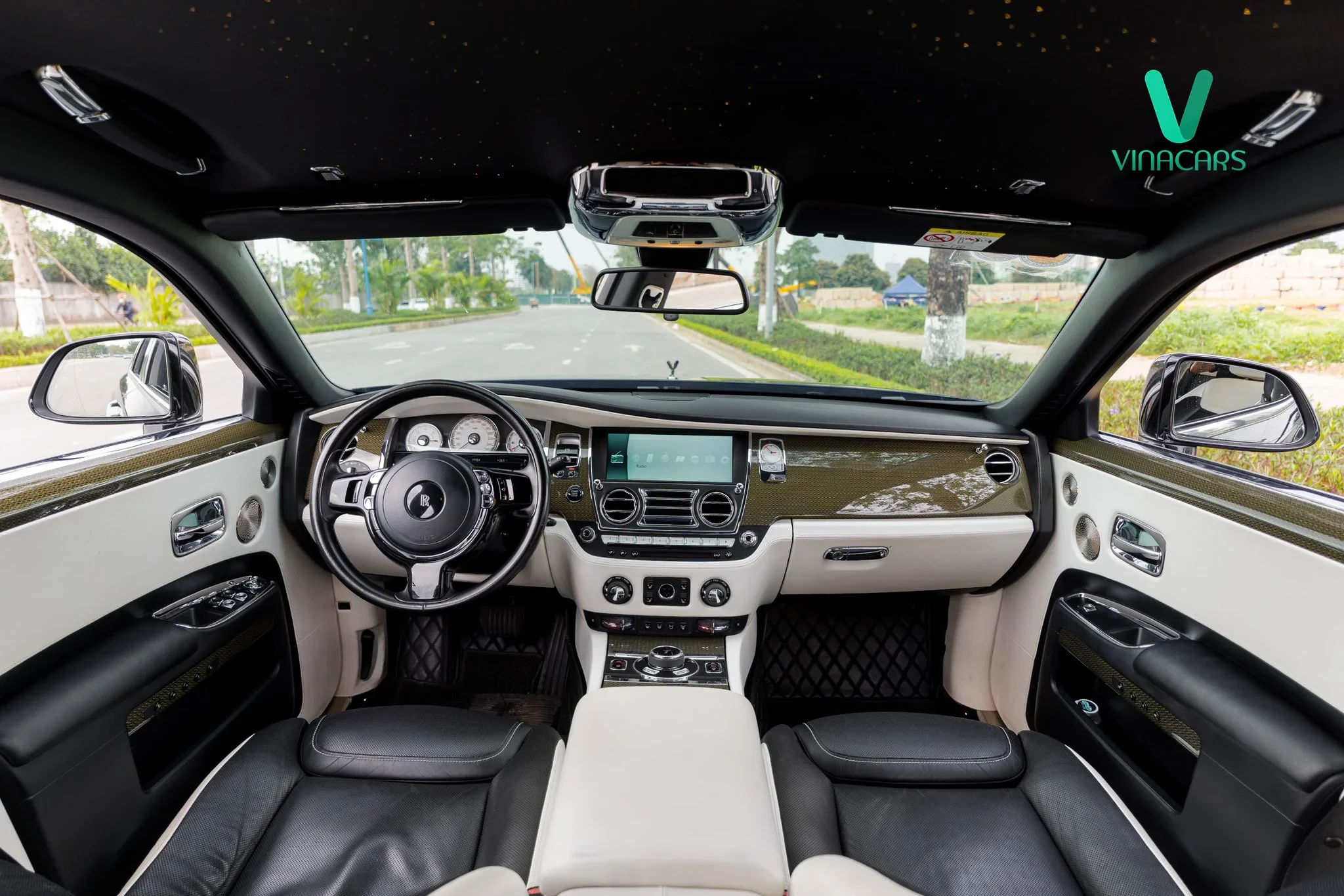 Rolls-Royce Ghost Black Badge Series II 2016