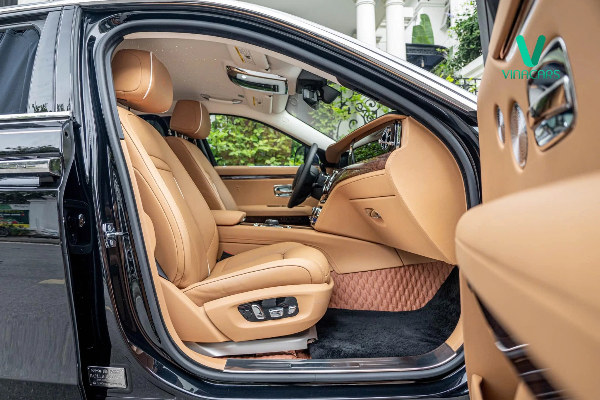 Rolls-Royce Ghost EWB 2021