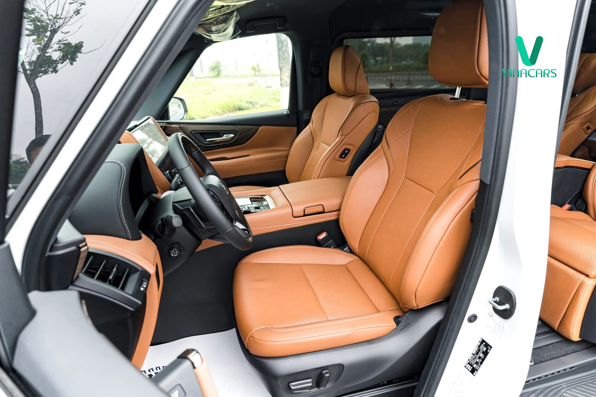 Toyota Alphard HEV 2025